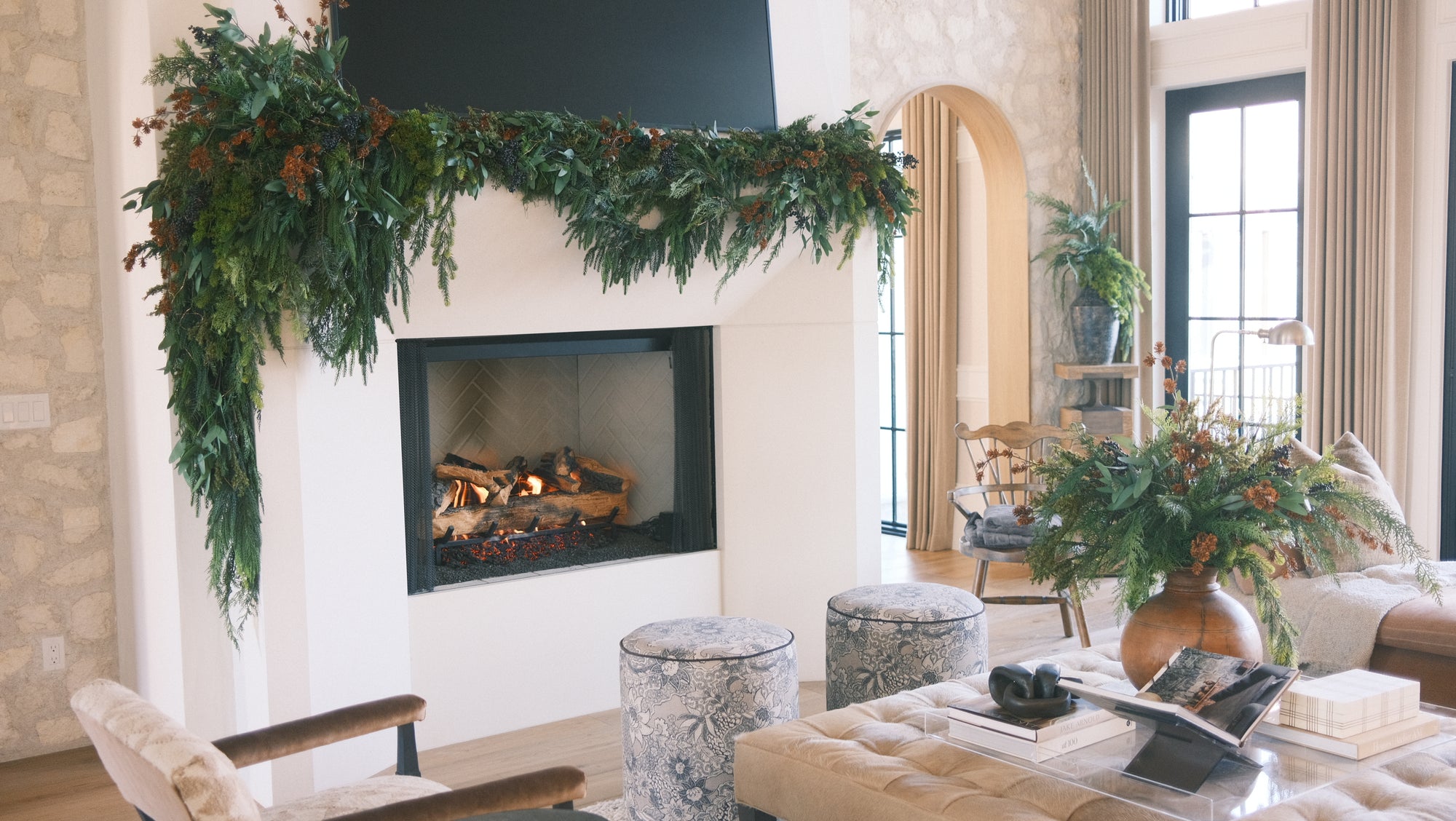 HOLIDAY HOME WITH GATEHOUSE STYLE