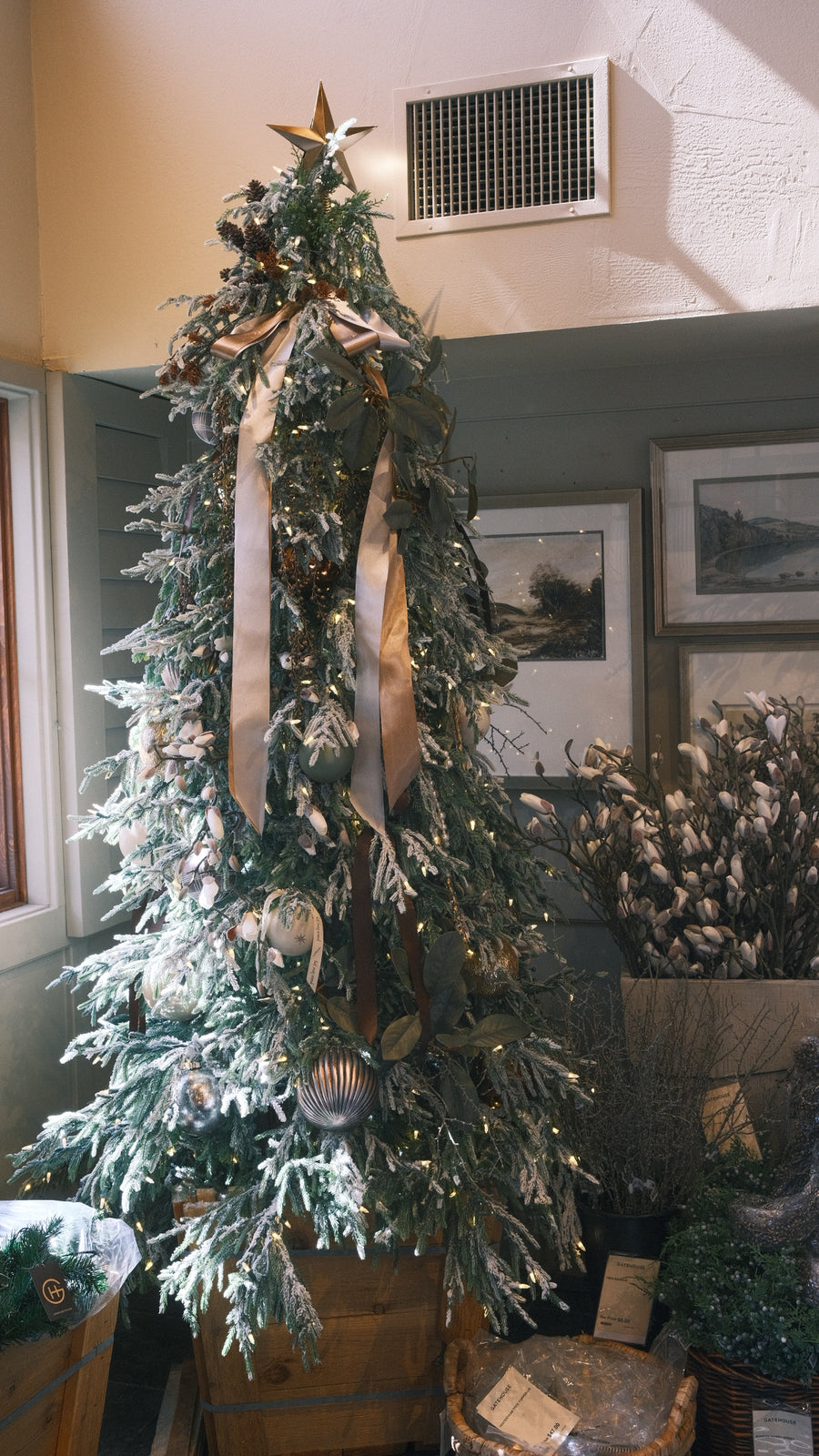 Snowed Lush Pine Tree 7.5'