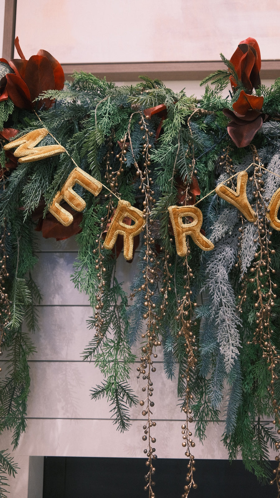 Velvet Merry Christmas Garland