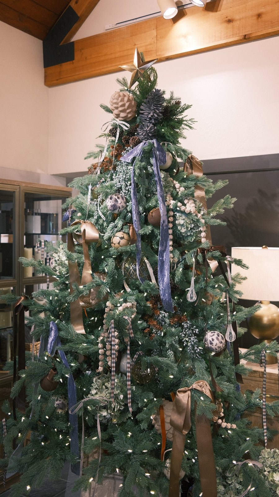 Yesteryear Tree Star